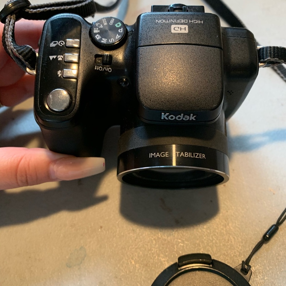Camera - Picture 2 of 6